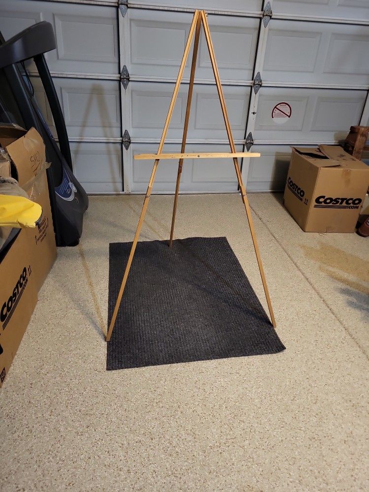 Easel
