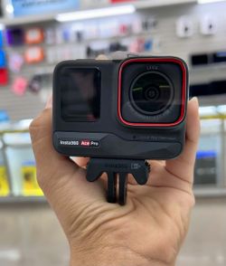 Go Pro Insta360