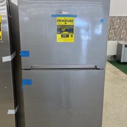 28” Wide Top Freezer Refrigerator 