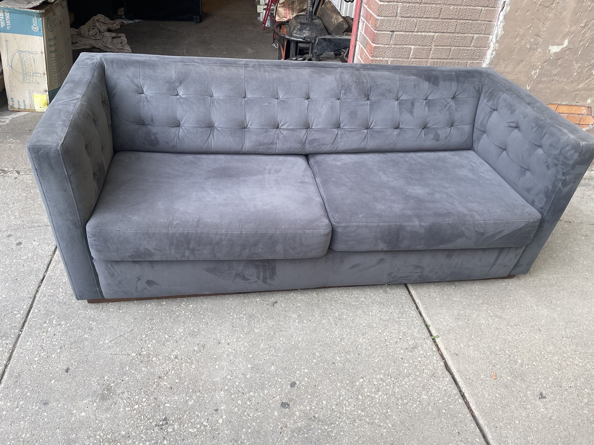 Couch With Delivery
