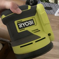 Royal 18V 5” Random orbit sander 