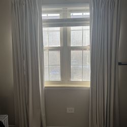 Curtains - Set of 4 (Creamy cool tone linen color)