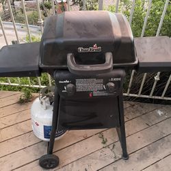 Char-Broil BBQ Classic 2 Burner Gas Grill