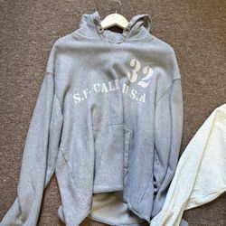 gray hoodie 