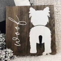 Wooden Dog Leash Holder 