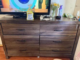 Dresser Brown