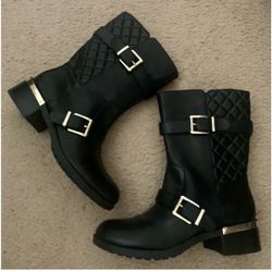 Women’s Boots size 6