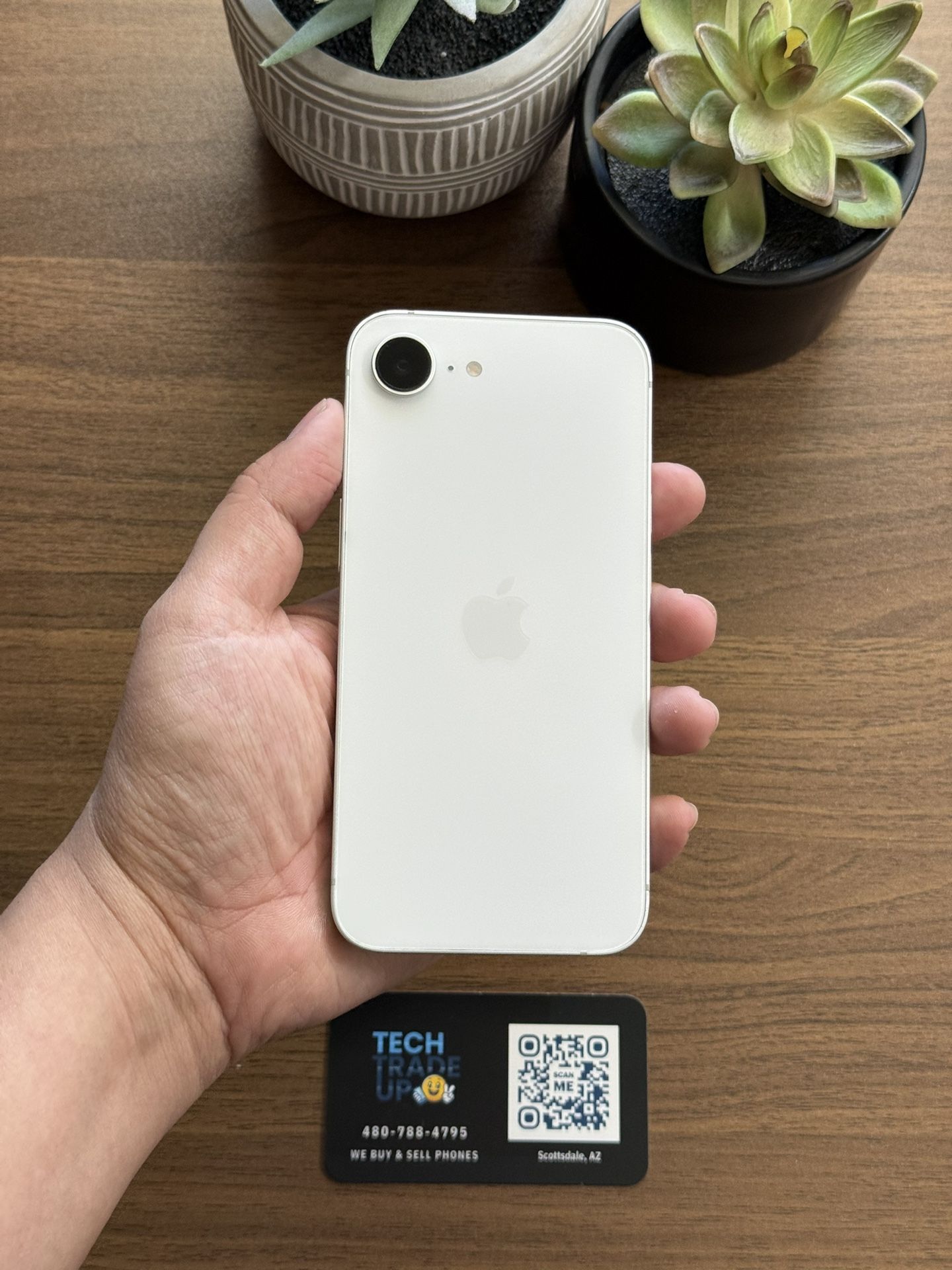 iPhone 16e 128Gb Cricket