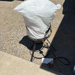 Deep fryer for turkeys and other stuff