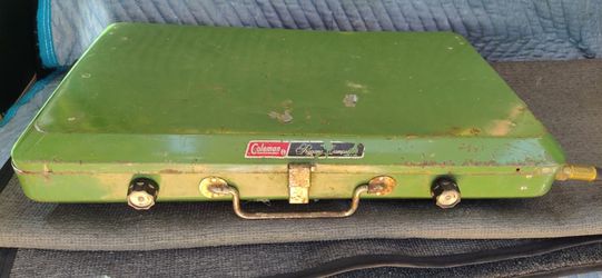 Coleman 2 Burner Camping Stove 