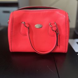 HOT PINK AUTHENTIC COACH PURSE W/CROSSBODY STRAP