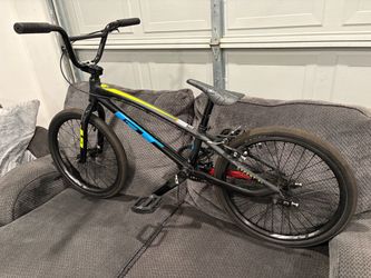 GT Expert XL BMX Bike