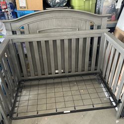 Baby Crib 
