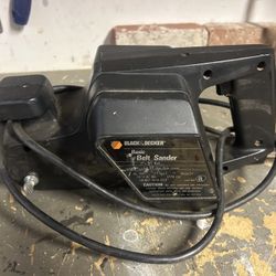 Black and Decker Belt Sander 