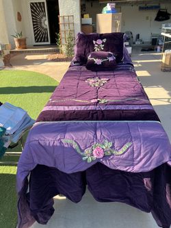 Double Bed Spread With two Shams And Dust Ruffle One Throw Pillow One Blanket