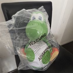 BRAND NEW YOSHI POP CORN HOLDER / SOLD OUT