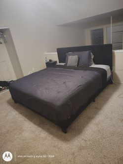 King size bed with one mattress