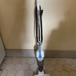 Black And Decker vacuum Cleaner 