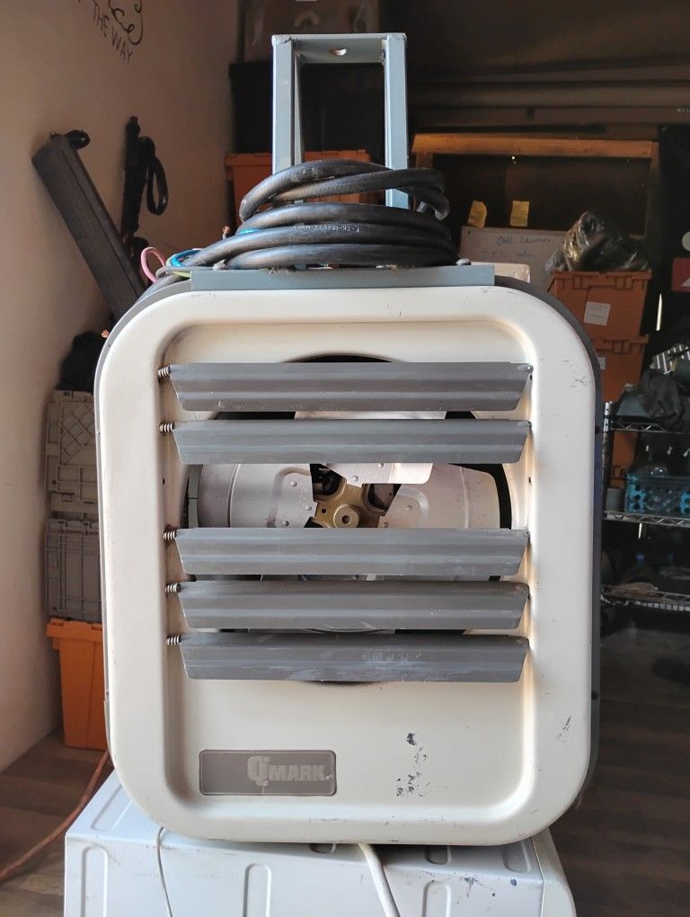 Qmark Wall/Ceiling Heater