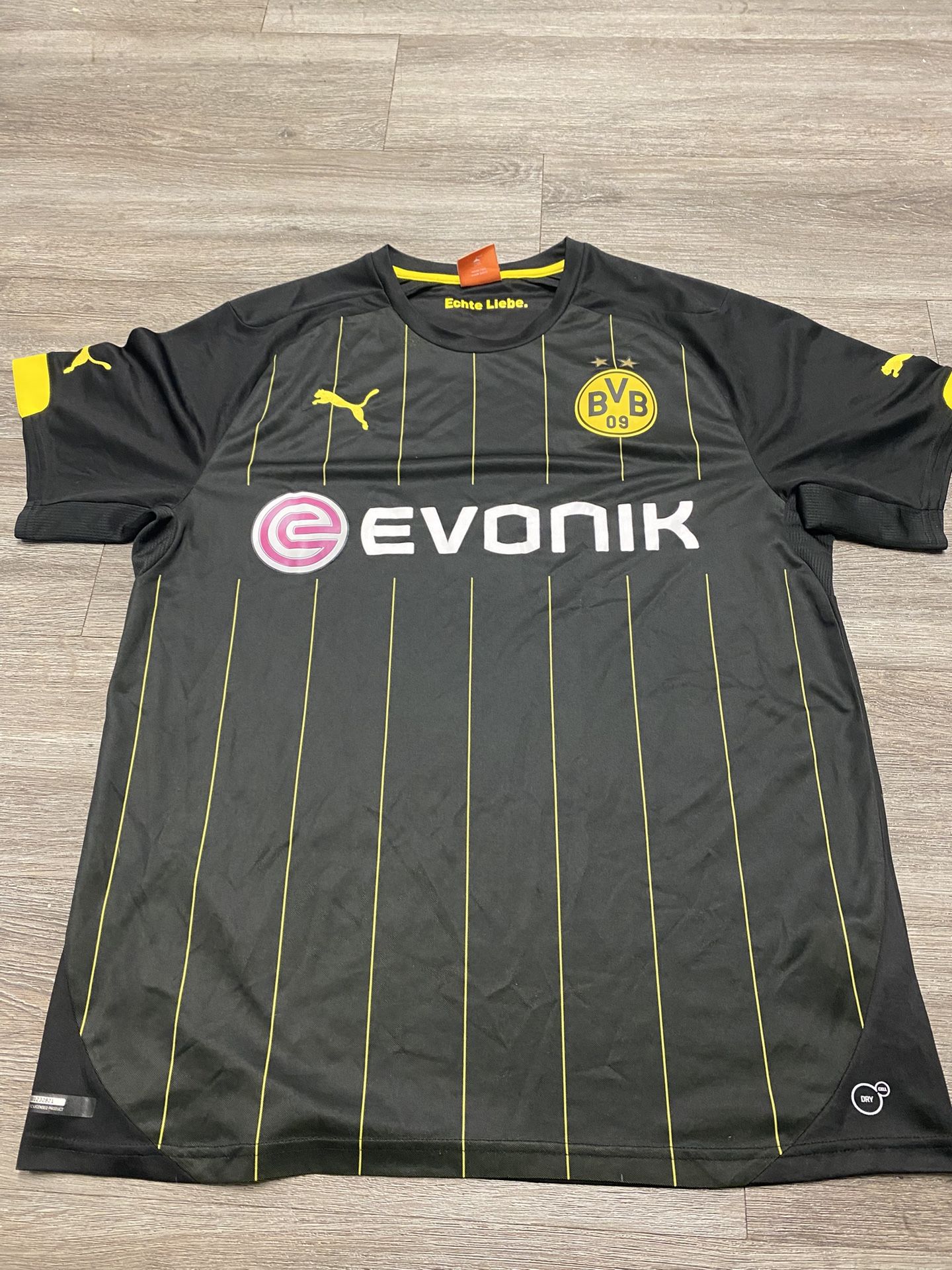 2014-2015 Borussia Dortmund Away Shirt. Puma. Men’s Size Large.