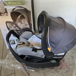 Chicco KeyFit 35 Zip ClearTex Infant Car Seat and Base