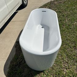 Newport Brass Free Standing Tub and Tub Filler 