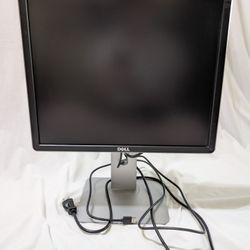 19 inch Dell monitor