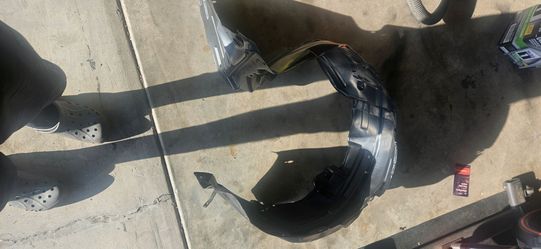 2013 lexus gs 350 f sport driver side fender liner