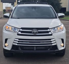 TOYOTA HIGHLANDER 2019