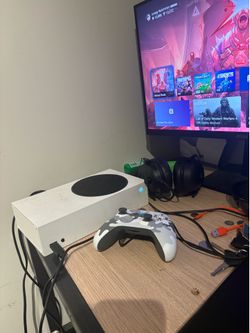 Xox series S, Turtle beach headset, and controller