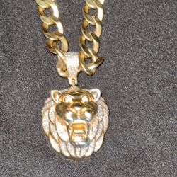 24” Gold necklace 10k With 1ct Diamonds 