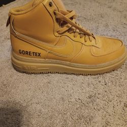 GORE-TEX NIKE