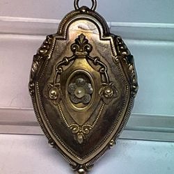 Antique Victorian Etruscan Brooch Pin with Rear Picture Compartment 
