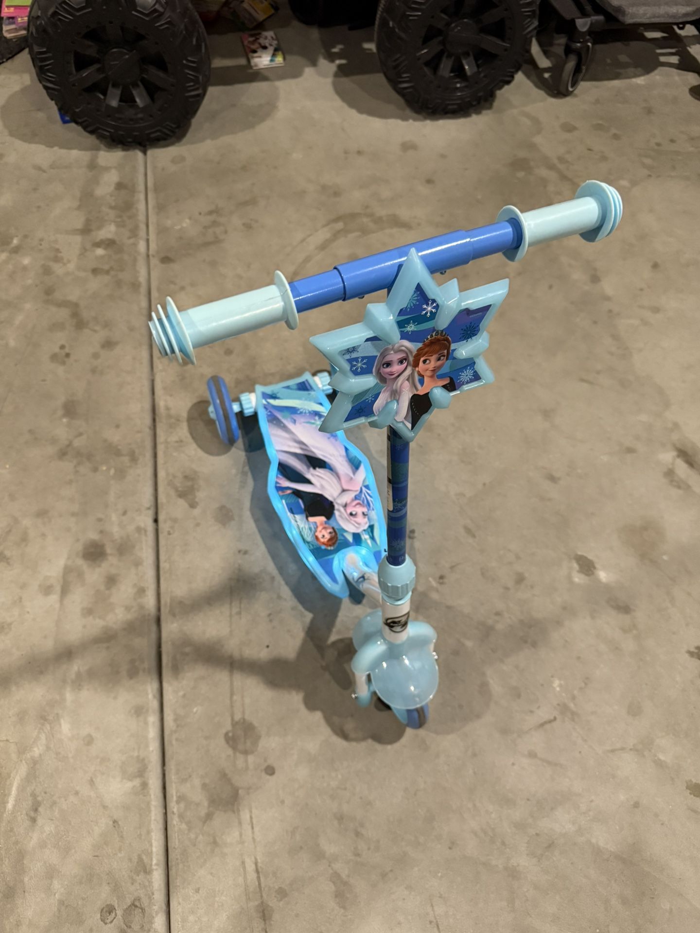 Frozen Kids Scooter