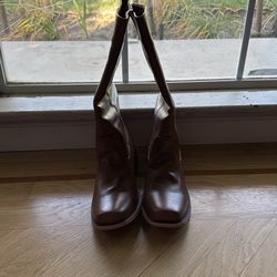 Brand new Women’s faux leather boots