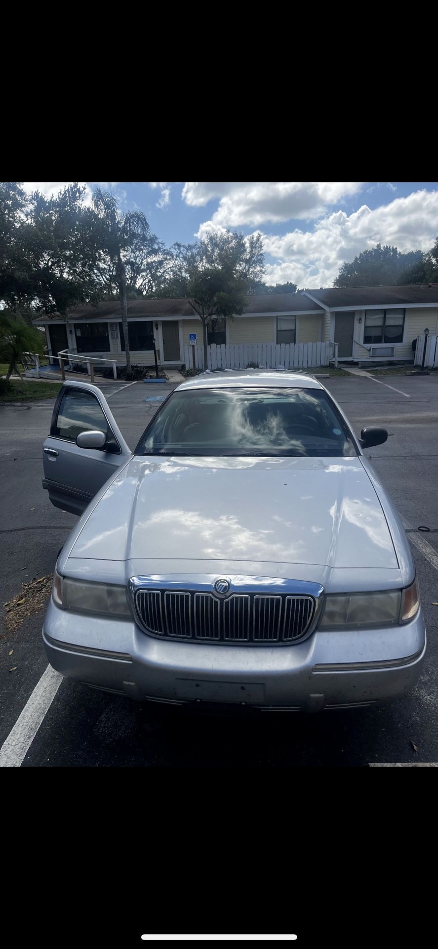2002 Mercury Grand Marquis