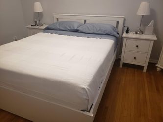 Queen Bedframe - Ikea Songesand