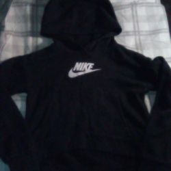 3 Nike tops