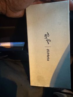 Brand new ray ban meta glasses