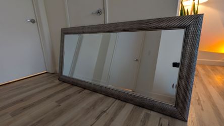 Large bathroom/bedroom mirror
