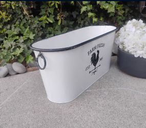 White Metal Pale Rooster Large