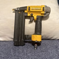 Dewalt finish gun 18-Gauge 