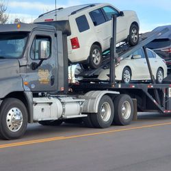 2015 freightliner Cascadia with 2015 sun country 5 Car hauler