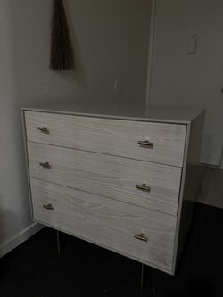 3 Drawer Dresser