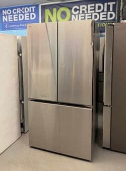 🎇4th of July Sale 🎇 LG 32 cu. ft. Standard Depth MAX French Door Refrigerator with Pocket Handle