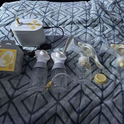 Medela Breast Pump Lot