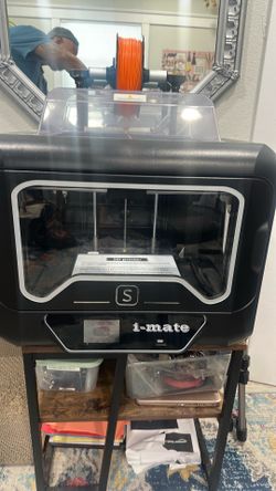 1-Mate Enclosed 3D Printer – Excellent Condition – Ready to Print