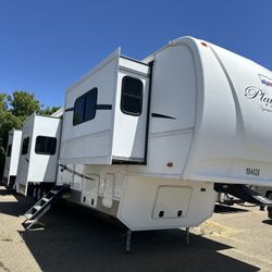 Fifth Wheel RV Trailer 45 Foot, 2019, 6 Slides