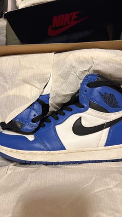 Air Jordan 1 game royal