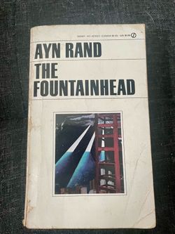 The Fountainhead Paperback
